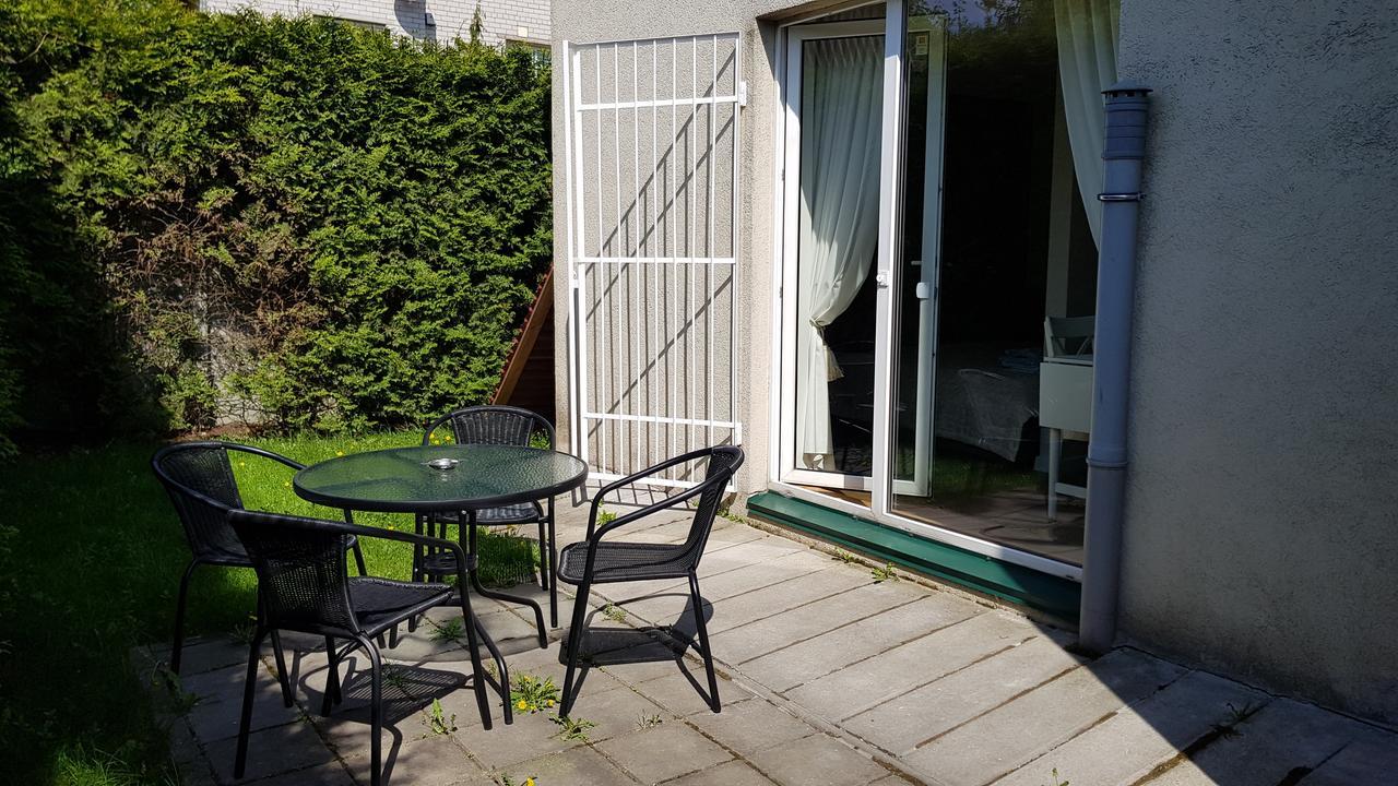 דירות וילנה Cozy Garden Free Parking מראה חיצוני תמונה