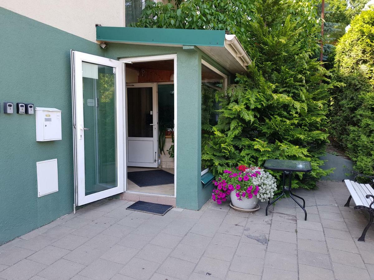 דירות וילנה Cozy Garden Free Parking מראה חיצוני תמונה